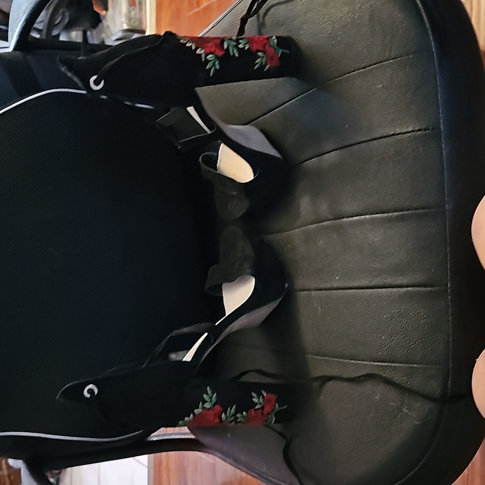 Bebo wedges women's size 9.5